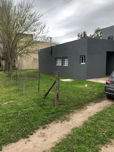 Venta Casa Quinta 2 Dormitorios Mercedes + Casa Para Huéspedes