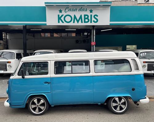 Volkswagen Kombi 1.4 Standard Total Flex 3p