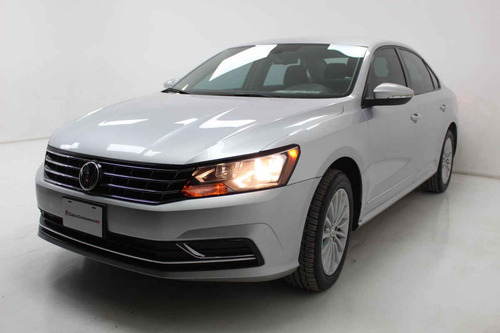 Imagen 1 de 13 de Volkswagen Passat 2017 5 Cilindros