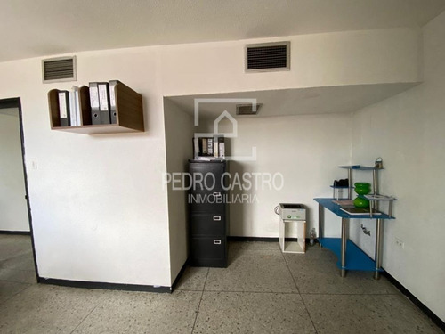 Imagen 6 de 9 de Tu Inmobiliaria Vende Edificio Comercial En Castillito, Puerto Ordaz #oportunidad #inversion #crecimiento #compralocales #economia #guayana