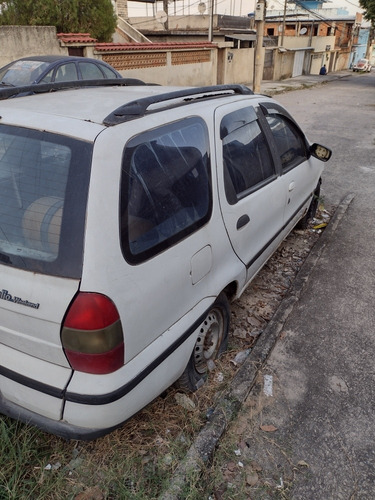 Imagem 2 de 5 de Fiat Palio 1.5
