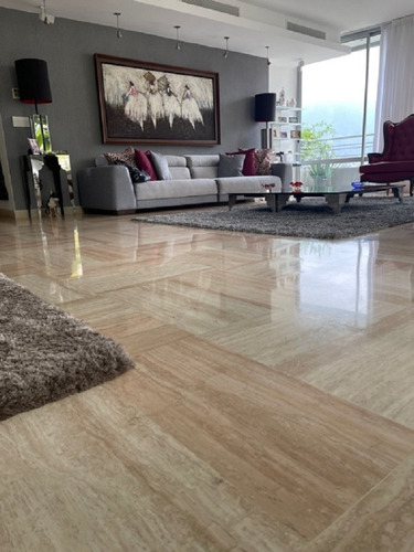 Imagen 4 de 18 de Lomas De Las Mercedes Vendo Apto 240 Metros 04143256451