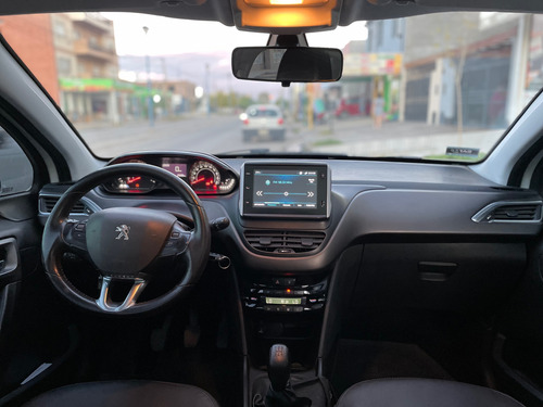 Peugeot 2008 1.6 Feline am20