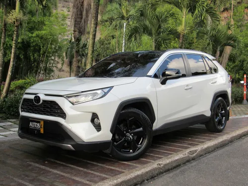 Toyota RAV4 LIMITED CC2500 BLINDAJE 2+ AUTOMATICA 4X2 202 HP