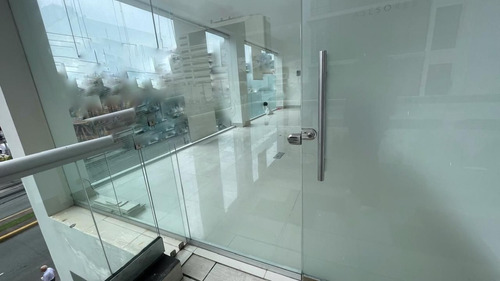 Local Comercial En Alquiler En Bella Vista