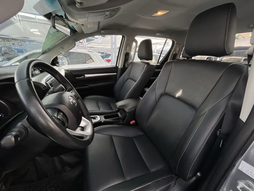 Imagem 13 de 14 de Toyota Hilux Cabine Dupla 2.7 Srv Cd 4x4 (flex) (aut)