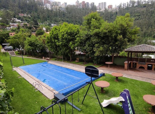 Imagen 1 de 14 de Hermosa Suite Amoblada En Conjunto Seguro Guápulo