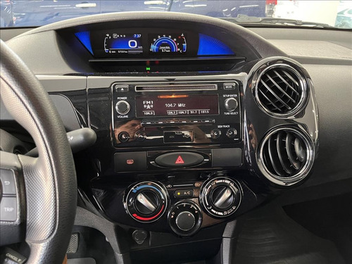 Imagem 8 de 12 de Etios 1.5 X Plus Sedan 16v Flex 4p Automático