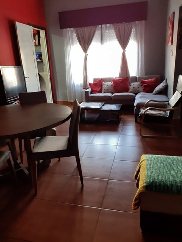 Casa De 2 Dormitorios En Barrio La Unión