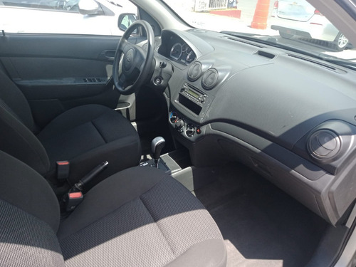 Imagen 11 de 13 de Chevrolet Aveo 2014 Lt