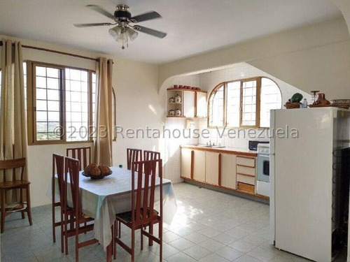 Francisco Rojas Norscia Rentahouse Vende, Terreno Con Granja En Cabudare Sector Tarabana, Via Pedro Y Pablo, 2 4 - 1 7 0 5 0, Ideal Para Invertir Y Disfrutar En Familia!!!