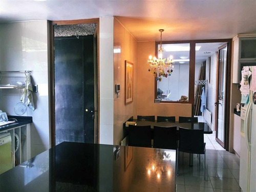 Casa En Venta De 5 Dorm. En Lo Barnechea