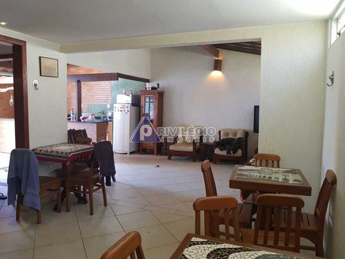 Cobertura À Venda, 4 Quartos, 1 Suíte, 1 Vaga, Copacabana - Rio De Janeiro/rj - 7653
