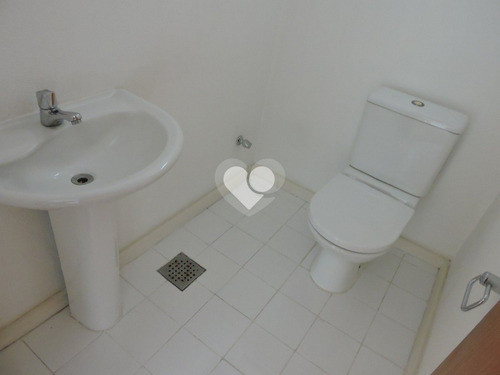 Imagem 9 de 21 de Excelente Sala Comercial Desocupada, Em Avenida Movimentada. - Reo427056