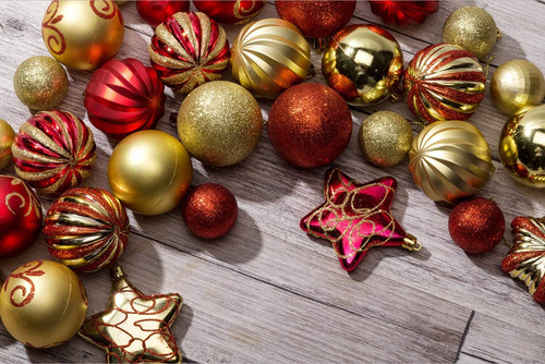 Pack Lujo 73 Adornos Navideños Inastillables En Paquete Reut