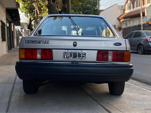 Ford Escort 1.6 Lx Aa