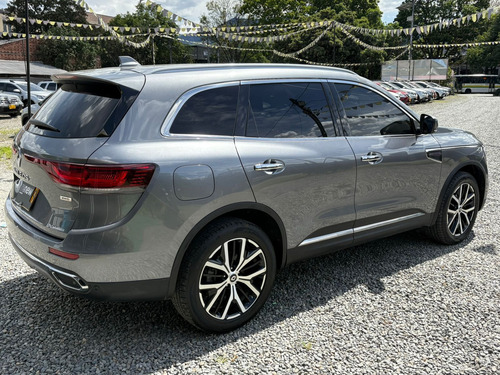 Renault Koleos 2.5 Intens 4X4 Bose