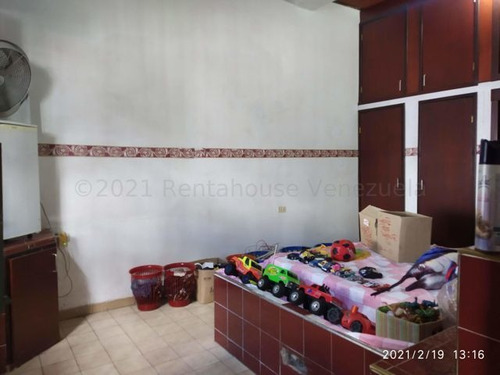 Imagen 5 de 14 de Venta Casa Urb. Av. Bolivar Norte 22-7034 Forg