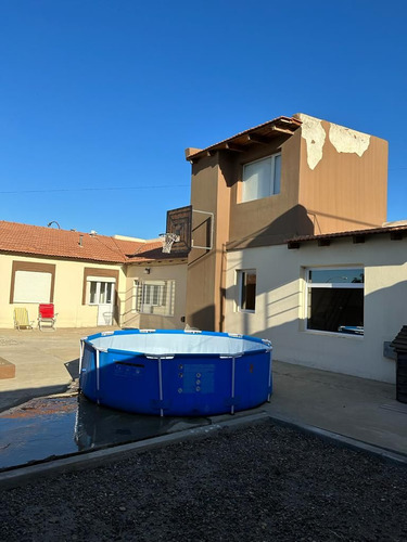 Oport! Venta Casa 4 Dorm, Quincho, Garaje, Patio - Ing. Grun