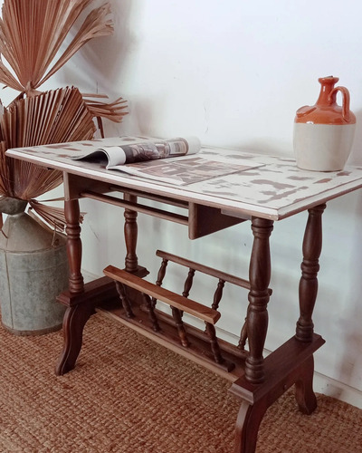 Mesa Auxiliar Antigua Con Revisteros