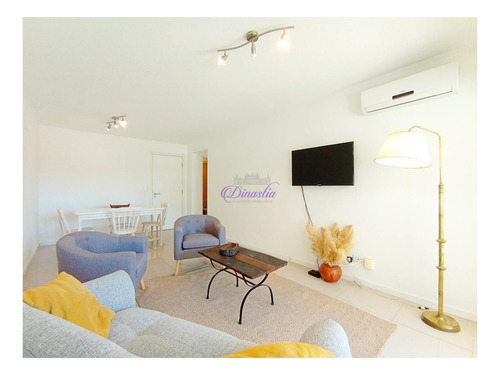 Imagen 3 de 18 de Apartamento Alquiler Temporario De 2 Dormitorios , Aidy Grill , Punta Del Este.