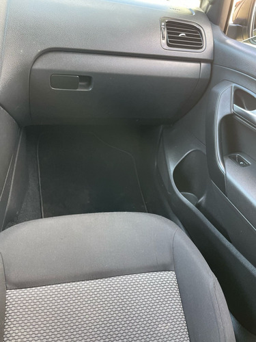 Volkswagen Vento 1.6 Confortline At