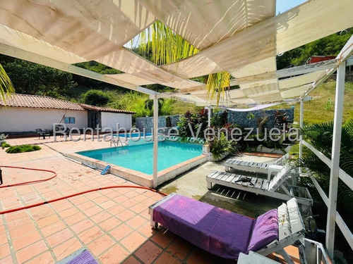 Choroní !! Hermosísima Casa De Hacienda, Estilo Colonial, Operando Actualmente Como Posada Con Servicios, 6.273 M2 Terreno, 1.000 M2 Construcc. 10 Hab., 10 Baños, 20 Pe. Proyecto De Expansión !!