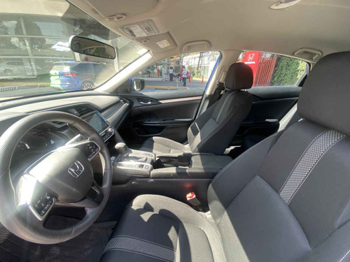Imagen 13 de 14 de Honda Civic 2019 4p I-style L4/2.0 Aut