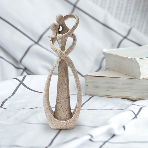 Figura Abstracta De Regalo Para El Día De Una Pareja Besándo