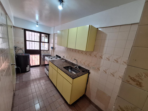 Departamento En Alquiler Hipolito Yrigoyen 3200