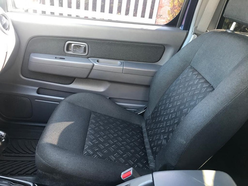 Nissan Np300 Frontier 2.4 Np 300