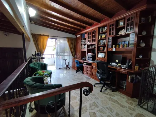 Casa Unifamiliar En Venta En Calasanz Parte Baja(va)