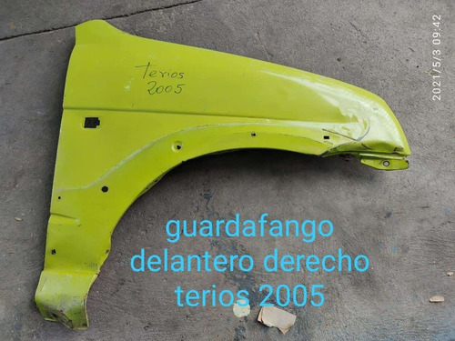 Guardafango Delantero Derecho Terios