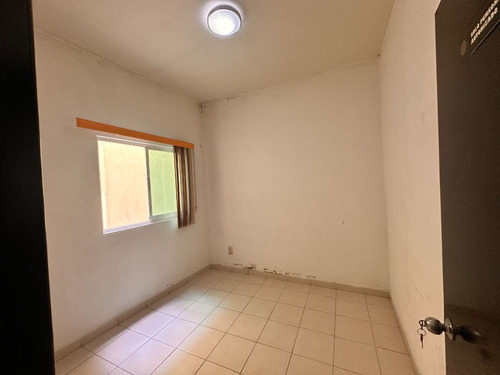 Local En Renta Edificio De 3 Niveles