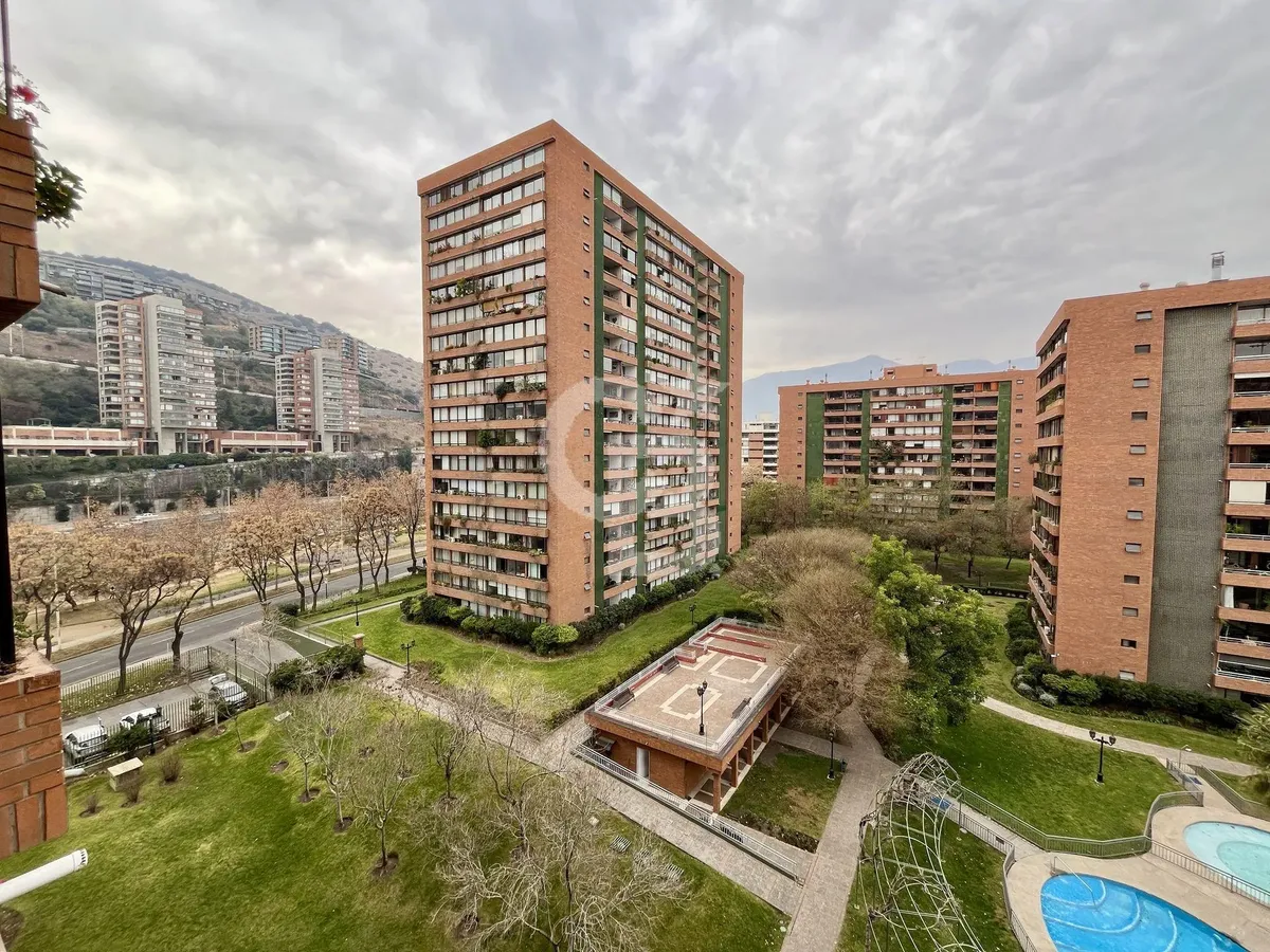 Imagen 1 de 21 de Dpto.2d/2b/1e/1b Vitacura - La Llavería
