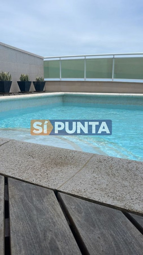 Imagen 13 de 14 de Penthouse En Alquiler Playa Mansa