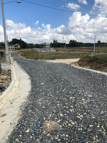 Solares De 204 Mts2 Con Las Mejores Facilidades Y Titulos.