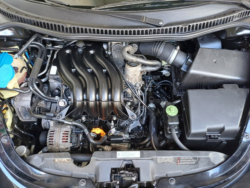 Volkswagen New Beetle 2.0 3p Automática