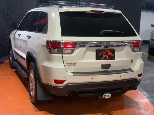 Imagen 4 de 13 de Jeep Grand Cherokee Automática 4x4