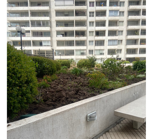 Vende Amplio Departamento En Fernando Lazcano, San Miguel,