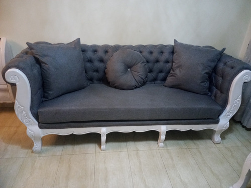 Sofa Con Sitiales Estilo Chesterfield 