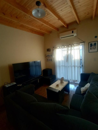 Local Esquinero Con Depósito Y Vivienda Ideal Para Fábrica, Taller O Comercio