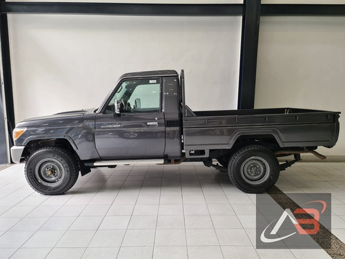 Imagen 7 de 11 de Toyota Macho Pick-up