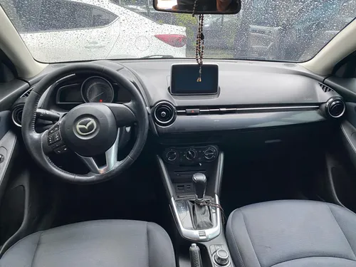 Mazda 2 Touring At 2016