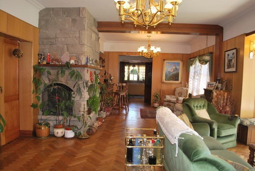 Importante Casa Con Excelente Vista Al Lago