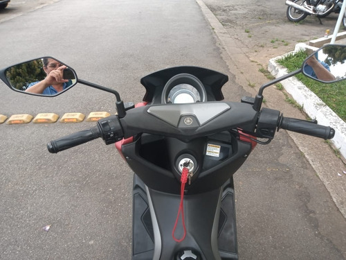 Imagem 4 de 4 de Yamaha Nmax