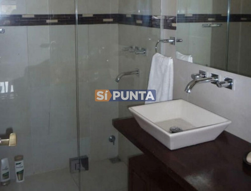 Imagen 11 de 17 de Casa Con Piscina Climatizada