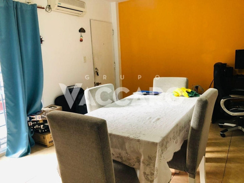 Imagen 4 de 7 de Venta De Departamento En Castelar, Morón