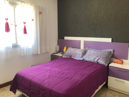 Casa De 5 Dormitorios Y 4 Baños La Herradura