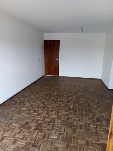 Imagen 2 de 20 de Departamento - Centro